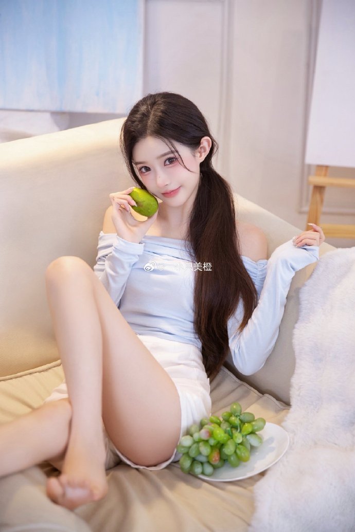 与凤行 封面